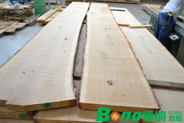 運(yùn)動(dòng)木地板比普通木地板好在哪里